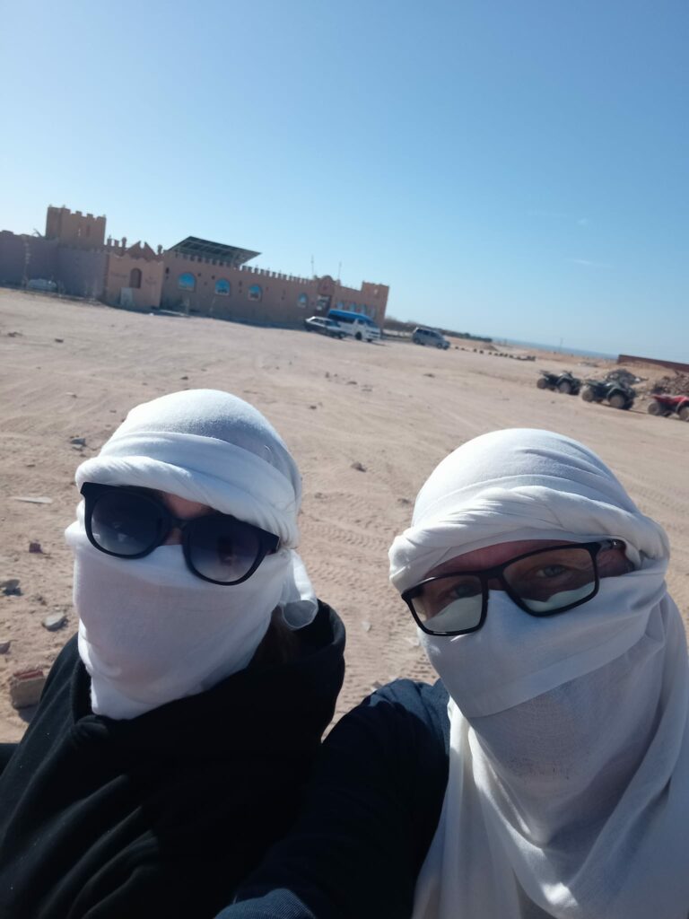 balade en quad dans le desert égyptien